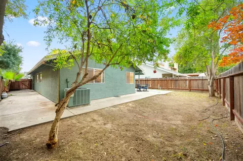 Exterior - 1709 Nighthawk Way, Modesto, CA 95358 photo 7 of 9