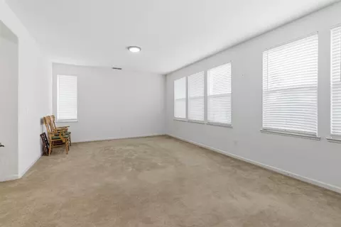 Living - 1806 W Ripon Rd, Ripon, CA 95366 photo 2 of 4