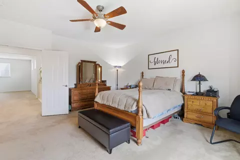 Bedroom - 1806 W Ripon Rd, Ripon, CA 95366 photo 5 of 6