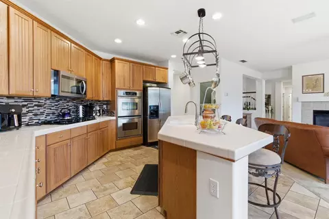 Kitchen - 1806 W Ripon Rd, Ripon, CA 95366 photo 3 of 8