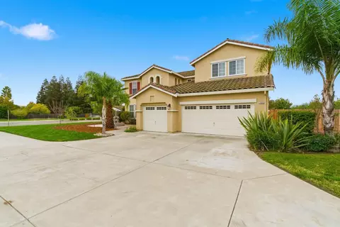 Exterior - 1806 W Ripon Rd, Ripon, CA 95366 photo 2 of 10