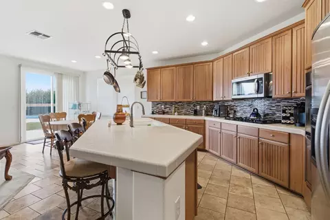 Kitchen - 1806 W Ripon Rd, Ripon, CA 95366 photo 6 of 8