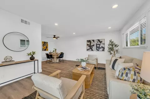 239 Breuner Dr #4, Roseville, CA 95678
