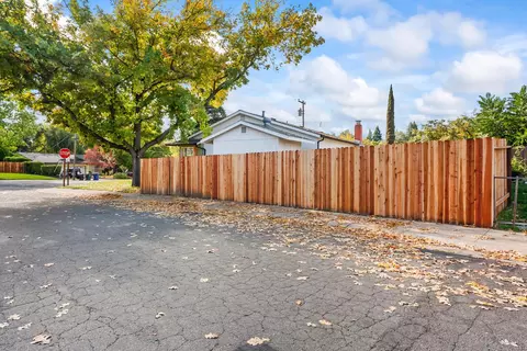 8291 Central Ave, Orangevale, CA 95662 photo 2