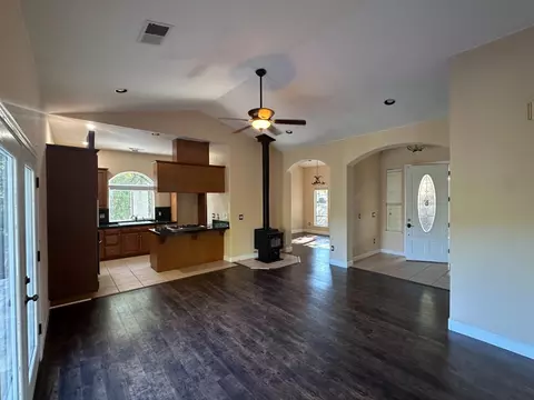 Living - 6435 Green Pine Ct, Foresthill, CA 95631 photo 4 of 6