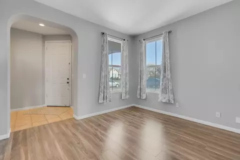 Living - 2204 Summerfield Ln, Olivehurst, CA 95961 photo 1 of 2