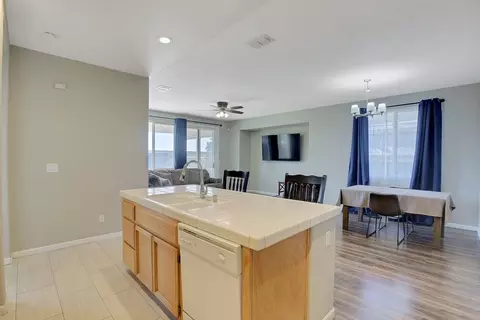 Kitchen - 2204 Summerfield Ln, Olivehurst, CA 95961 photo 4 of 4