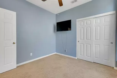 Bedroom - 2204 Summerfield Ln, Olivehurst, CA 95961 photo 3 of 6