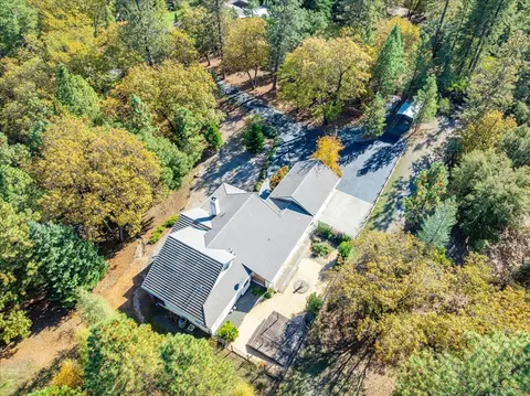 View/Area - 20860 Pinehurst Ln, Colfax, CA 95713 photo 7 of 16