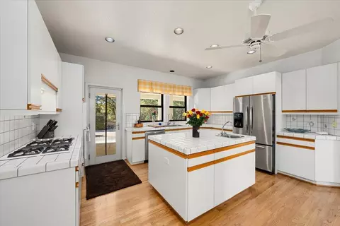 Kitchen - 20860 Pinehurst Ln, Colfax, CA 95713 photo 2 of 5