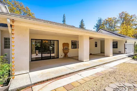 Exterior - 20860 Pinehurst Ln, Colfax, CA 95713 photo 15 of 34