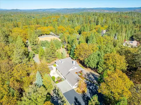View/Area - 20860 Pinehurst Ln, Colfax, CA 95713 photo 2 of 16