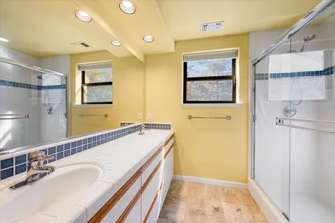 Bath - 20860 Pinehurst Ln, Colfax, CA 95713 photo 4 of 4