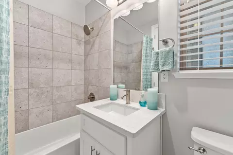 Bath - 2702 Hidden Trail Loop, Rocklin, CA 95765 photo 9 of 9