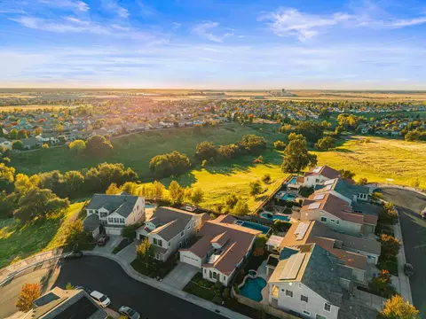 View/Area - 2702 Hidden Trail Loop, Rocklin, CA 95765 photo 4 of 12