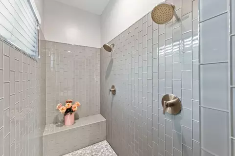 Bath - 2702 Hidden Trail Loop, Rocklin, CA 95765 photo 7 of 9
