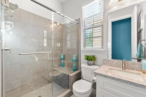 Bath - 2702 Hidden Trail Loop, Rocklin, CA 95765 photo 3 of 9