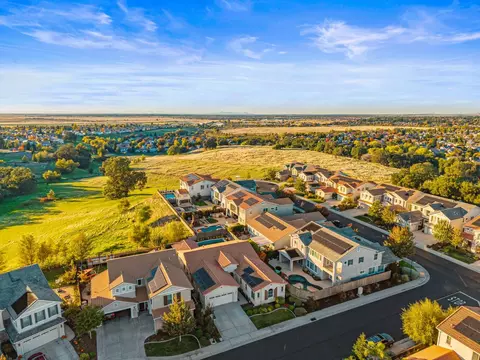 View/Area - 2702 Hidden Trail Loop, Rocklin, CA 95765 photo 6 of 12