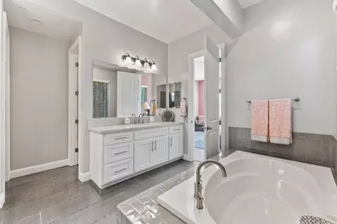 Bath - 2702 Hidden Trail Loop, Rocklin, CA 95765 photo 5 of 9