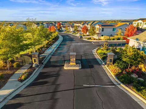 View/Area - 2702 Hidden Trail Loop, Rocklin, CA 95765 photo 7 of 12