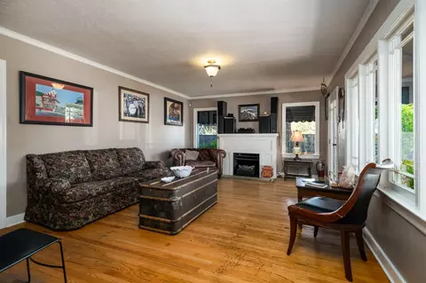 132 Grant St, Modesto, CA 95354 photo 1