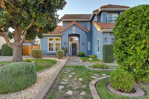 2268 Eagle Dr, Rocklin, CA 95677 photo 2