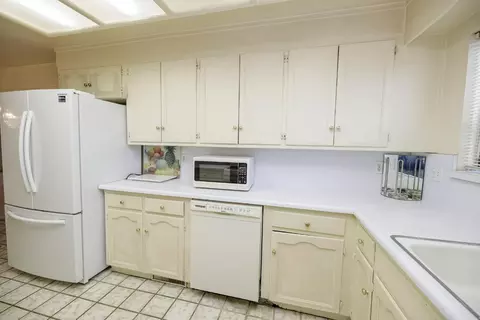 Kitchen - 661 Newcomb Ave, Turlock, CA 95382 photo 5 of 5