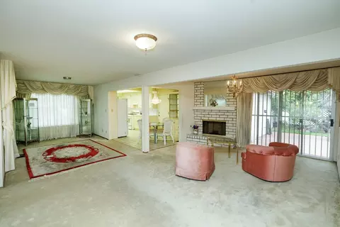Living - 661 Newcomb Ave, Turlock, CA 95382 photo 4 of 6