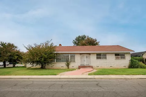 Exterior - 661 Newcomb Ave, Turlock, CA 95382 photo 1 of 10