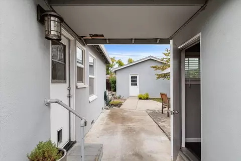 Exterior - 1109 Ulrich Ave, Modesto, CA 95350 photo 10 of 20