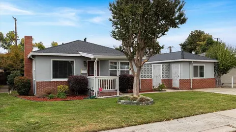 Exterior - 1109 Ulrich Ave, Modesto, CA 95350 photo 2 of 20