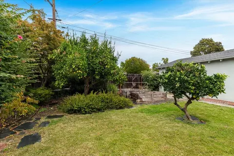 Exterior - 1109 Ulrich Ave, Modesto, CA 95350 photo 15 of 20