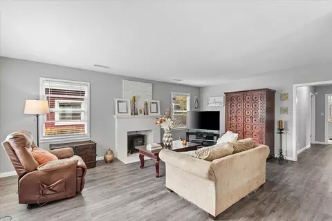 Living - 1109 Ulrich Ave, Modesto, CA 95350 photo 1 of 6