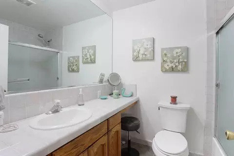Bath - 18 Benson Dr, Lodi, CA 95242 photo 1 of 2