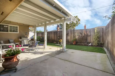 Exterior - 18 Benson Dr, Lodi, CA 95242 photo 2 of 4