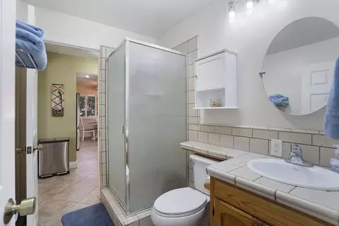 Bath - 18 Benson Dr, Lodi, CA 95242 photo 2 of 2