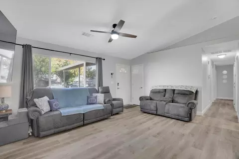 1105 Memory Ln, Modesto, CA 95351 photo 9