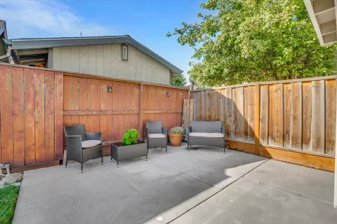 1105 Memory Ln, Modesto, CA 95351 photo 31