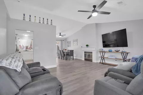1105 Memory Ln, Modesto, CA 95351 photo 7