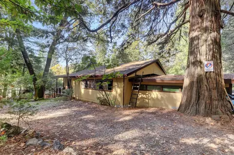 Exterior - 10046 Smith Rd, Grass Valley, CA 95949 photo 4 of 15
