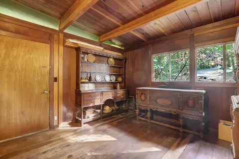 Entry Way - 10046 Smith Rd, Grass Valley, CA 95949 photo 4 of 6