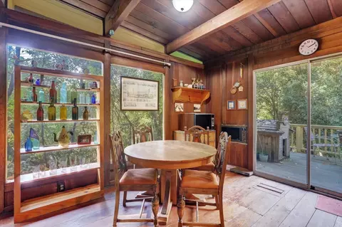 Dining - 10046 Smith Rd, Grass Valley, CA 95949 photo 1 of 3