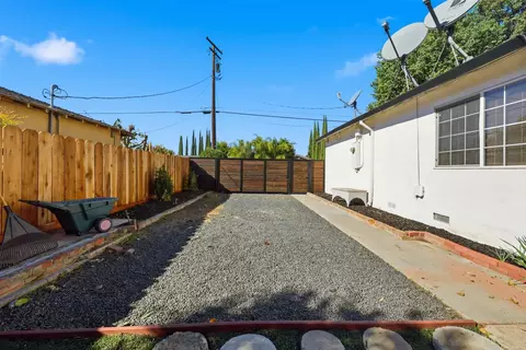 2906 Farris Ave, Ceres, CA 95307 photo 12