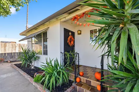 2906 Farris Ave, Ceres, CA 95307 photo 3