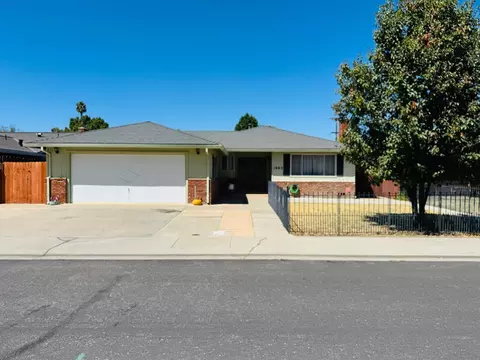 1005 Pasadena Ln, Modesto, CA 95350 photo 1