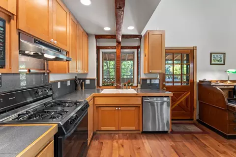 Kitchen - 2985 Boole Rd, Applegate, CA 95703 photo 2 of 3
