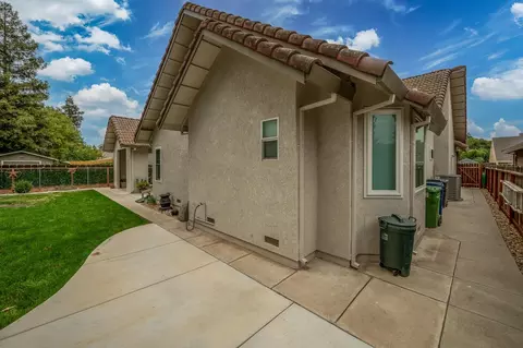 Exterior - 1850 Hammond Dr, Turlock, CA 95382 photo 12 of 12