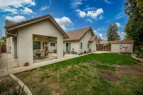 Exterior - 1850 Hammond Dr, Turlock, CA 95382 photo 8 of 12