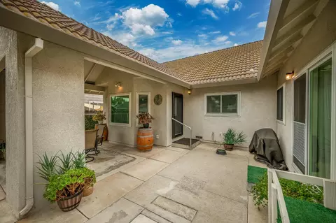Exterior - 1850 Hammond Dr, Turlock, CA 95382 photo 6 of 12