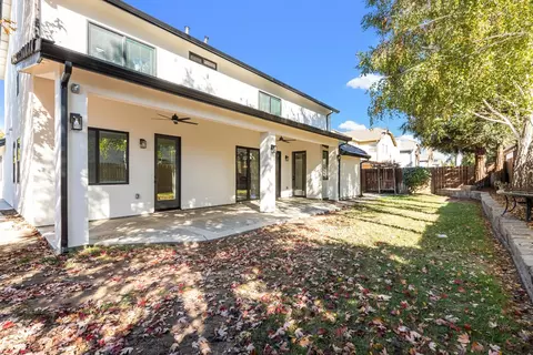 Exterior - 688 Cindy Dr, Ripon, CA 95366 photo 3 of 8